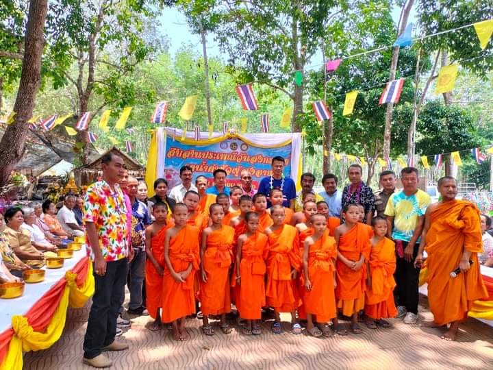 โครงการส่งเสริมและทำนุบำรุงพระพุทธศาสนา  (ร่วมทอดกระฐิน ณ สำนักสงฆ์ศรีสมนึก หมู่ที่ 4 บ้านไสดง) 